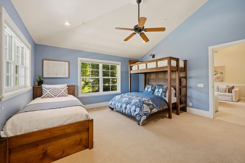 Commanding panoramic views of Bald Mountain define this - photo 33