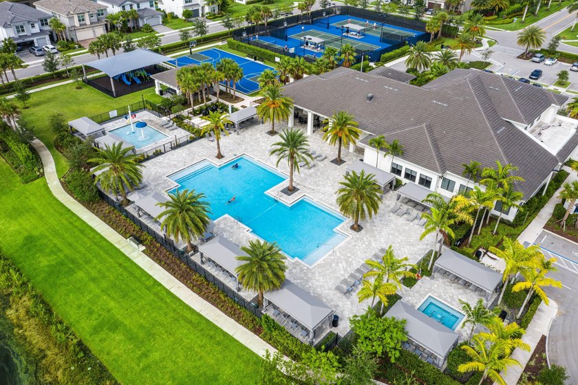 Exceptionally upgraded and completely turnkey, this designer - photo 43