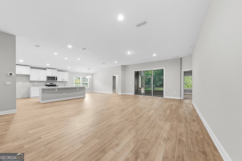Welcome to this beautiful 4-bedroom, 3-bath home located in a - photo 14