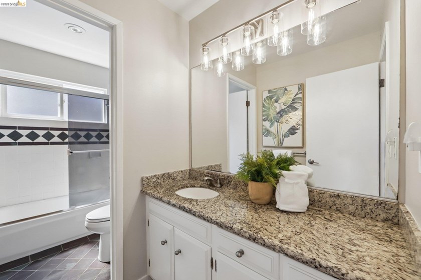 ***New Price!!***. Discover the perfect harmony of modern design - photo 15
