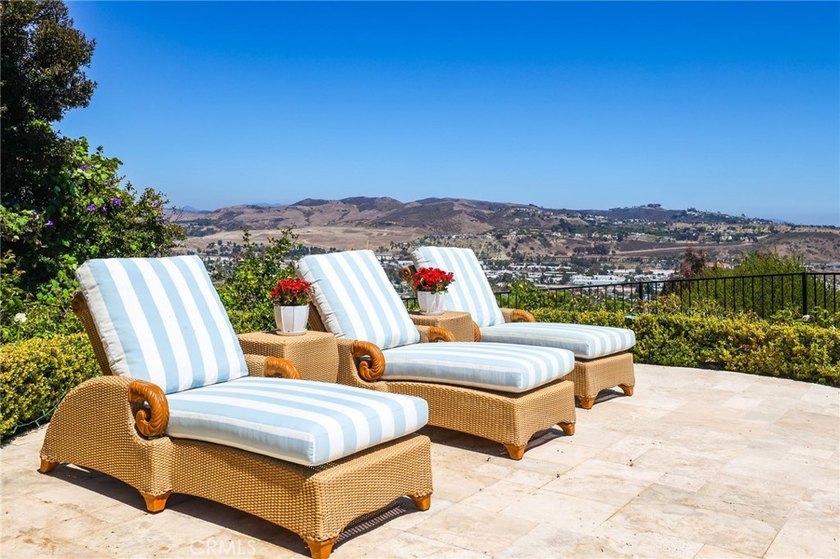 Commanding one of Bear Brand Ranch's most spectacular - photo 22