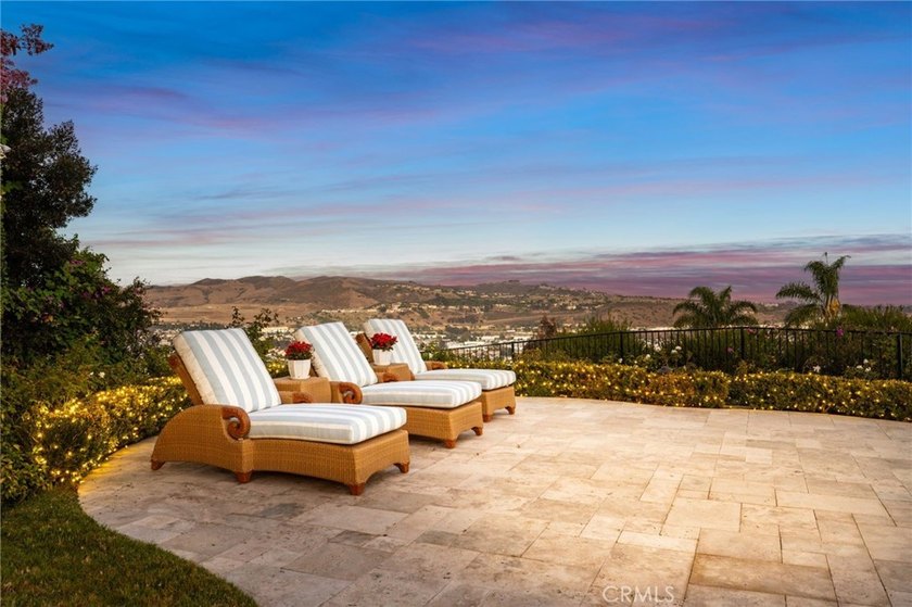 Commanding one of Bear Brand Ranch's most spectacular - photo 23