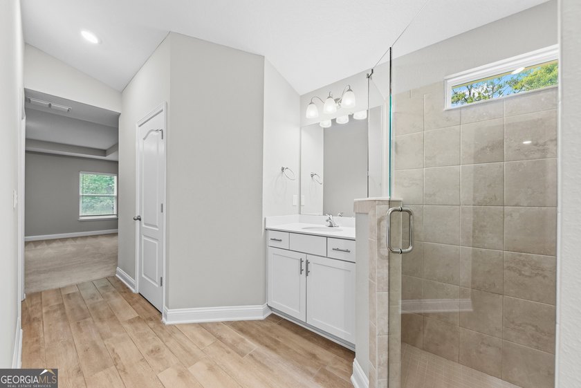 Welcome to this beautiful 4-bedroom, 3-bath home located in a - photo 28