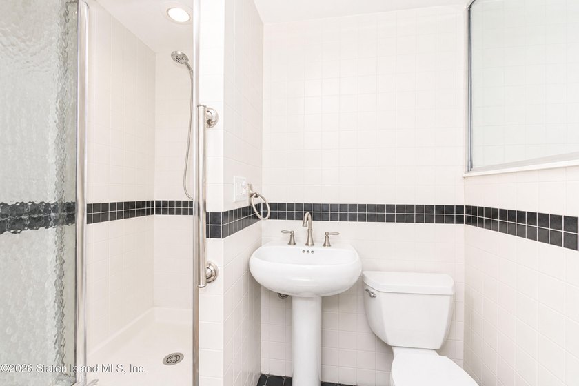Welcome to 308 Travis Avenue, Staten Island, NY a beautifully - photo 28