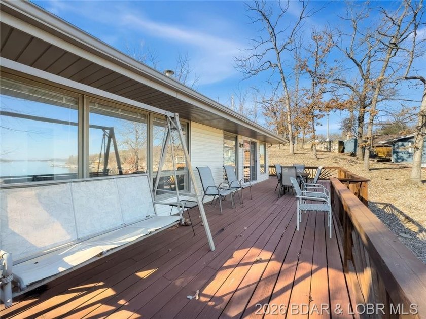 Updated Lake Front Home with Cove protection and Main Channel - photo 32