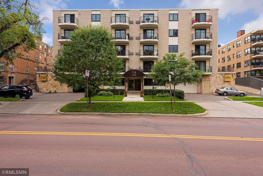 A MUST see to appreciate all of the high-end design &amp; finishes! - photo 37