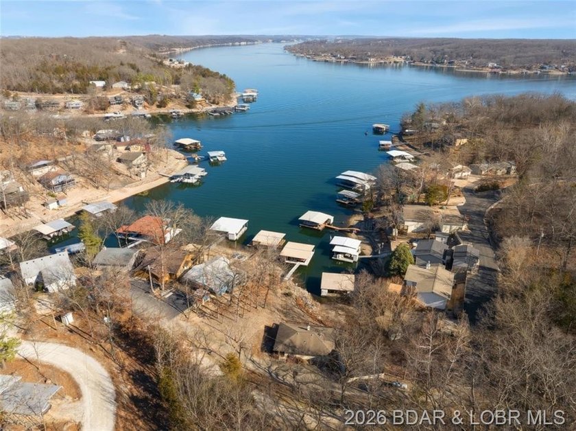 Updated Lake Front Home with Cove protection and Main Channel - photo 43