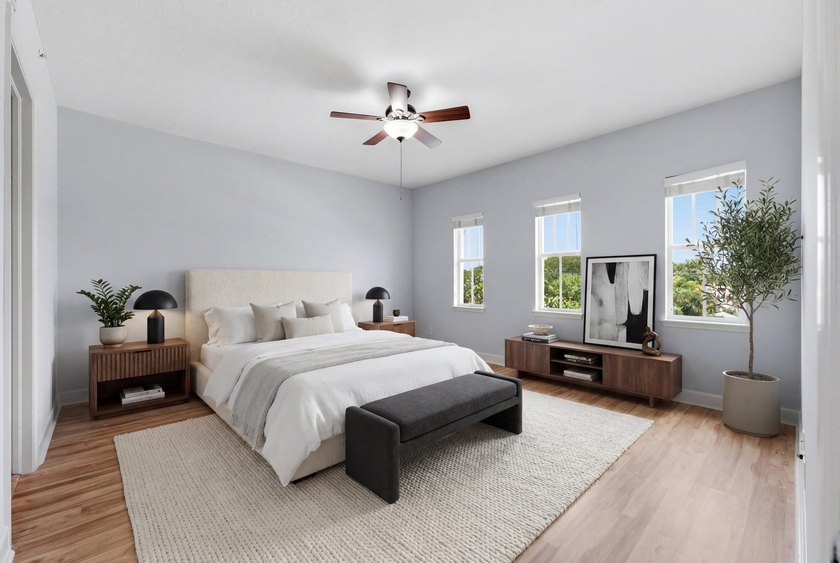Live in the heart of it all without sacrificing the feel of home - photo 4