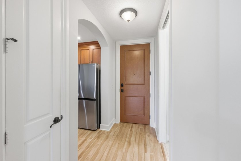 Live in the heart of it all without sacrificing the feel of home - photo 8