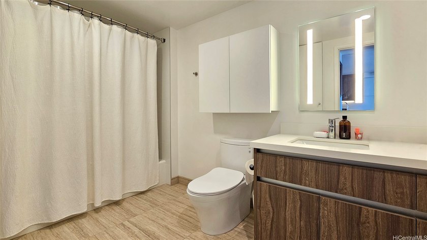 Welcome to the park on keeaumoku -Rycroft tower 2-bedroom 2-bath - photo 11