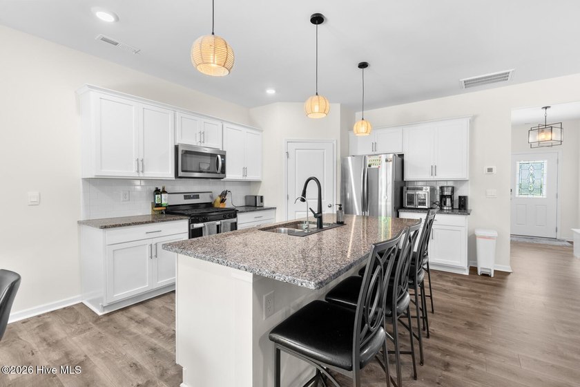 Welcome home to 1013 Ella Bengel Drive in the sought-after West - photo 11