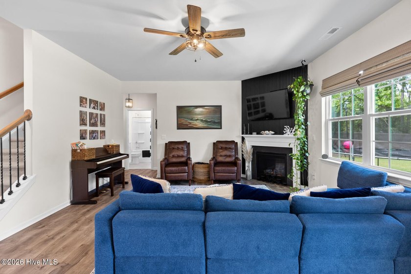 Welcome home to 1013 Ella Bengel Drive in the sought-after West - photo 16