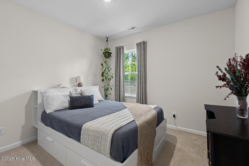 Welcome home to 1013 Ella Bengel Drive in the sought-after West - photo 19