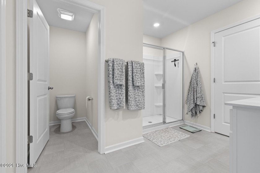 Welcome home to 1013 Ella Bengel Drive in the sought-after West - photo 28