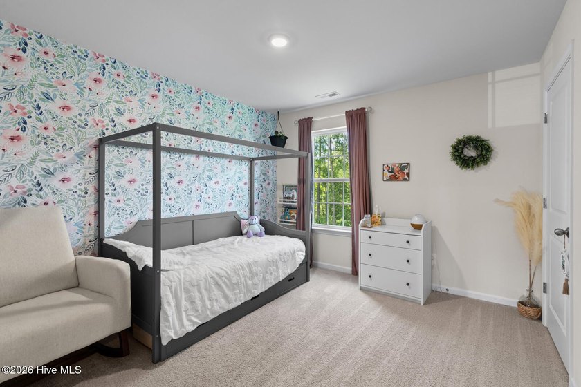 Welcome home to 1013 Ella Bengel Drive in the sought-after West - photo 32
