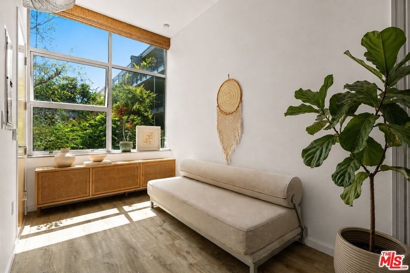 Experience the best of Westside living in this stunning - photo 4