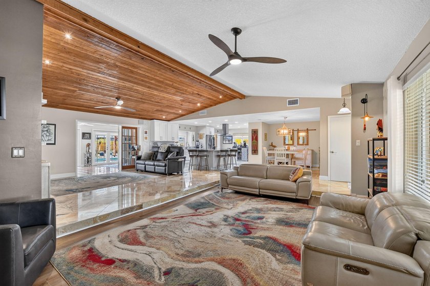 Discover exceptional Florida living in this beautifully updated - photo 11