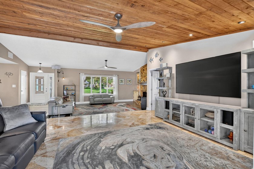 Discover exceptional Florida living in this beautifully updated - photo 15