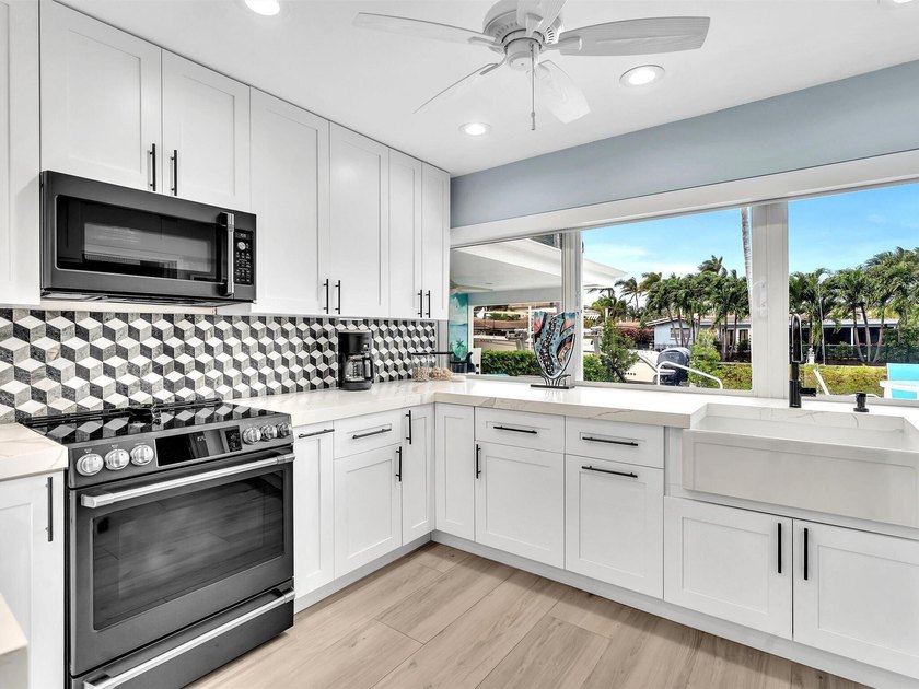 Rare East Boca waterfront opportunity just 7 homes from the - photo 31