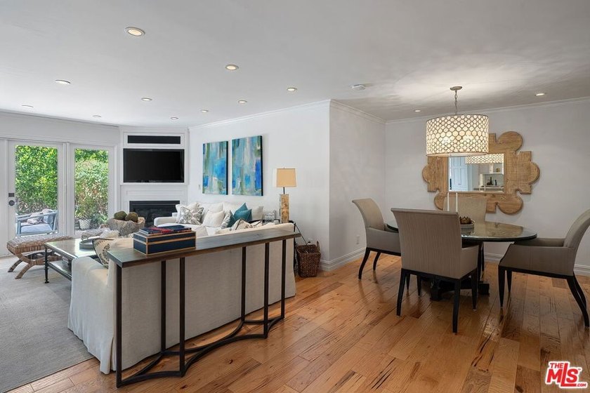 Welcome to coastal living at its finest on the Marina Peninsula - photo 9