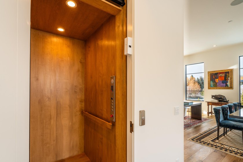 Custom home completed in 2022 and thoughtfully designed by Jim - photo 39