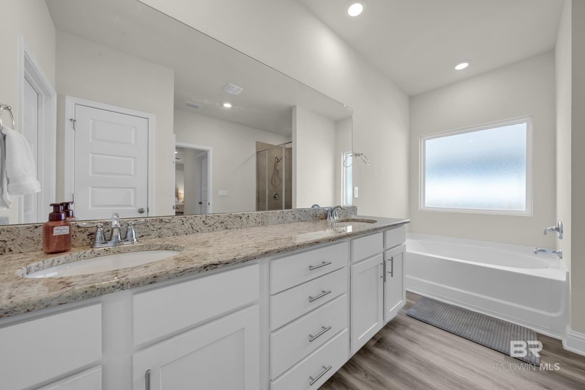 Welcome to Callaway North - a small cul de sac neighborhood with - photo 22