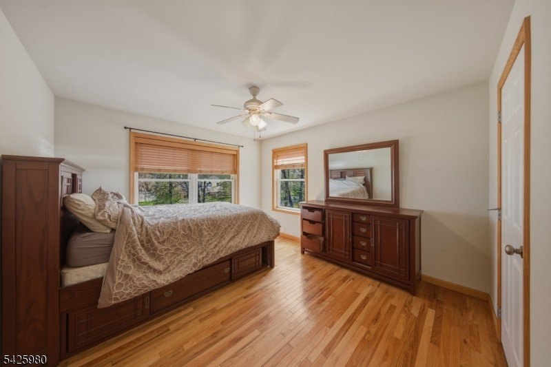 LAKE FRONT! Water views from almost every room! Welcome to 14 E - photo 41