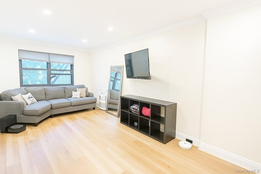 **Back On The Market With A Refresh!** Welcome home to this - photo 10