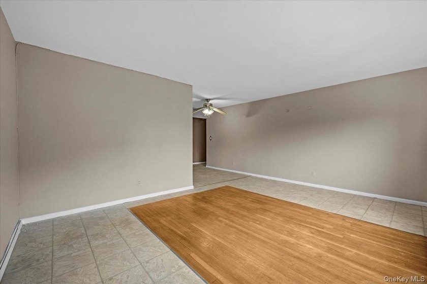 Welcome to this well-maintained 1-bedroom co-op offering - photo 5