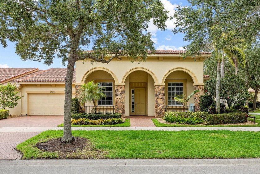 Welcome to this beautifully maintained 3/2.5 home offering - photo 2