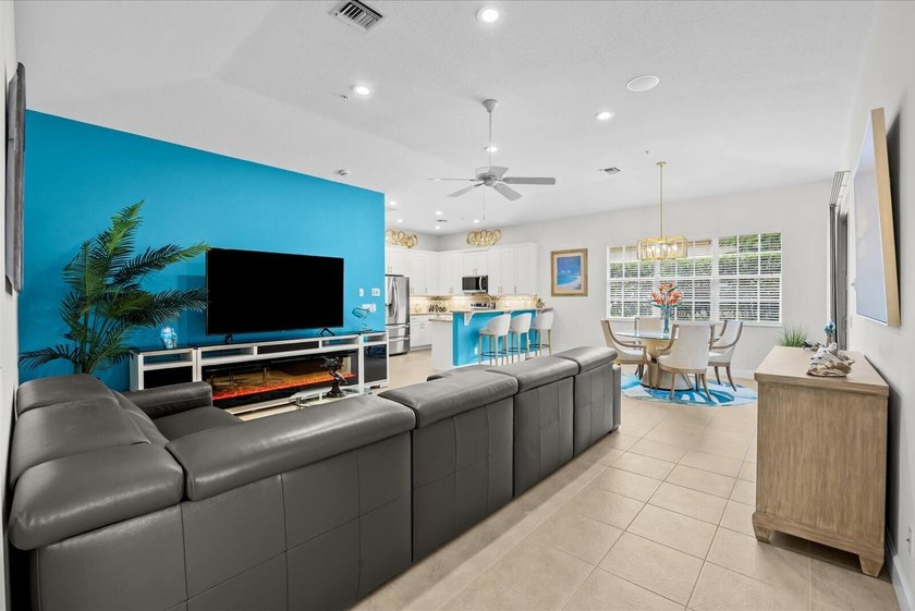 Welcome to this beautifully maintained 3/2.5 home offering - photo 9
