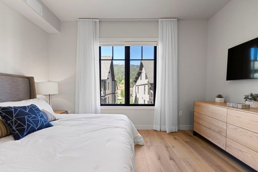 Experience the perfect blend of mountain adventure and refined - photo 22