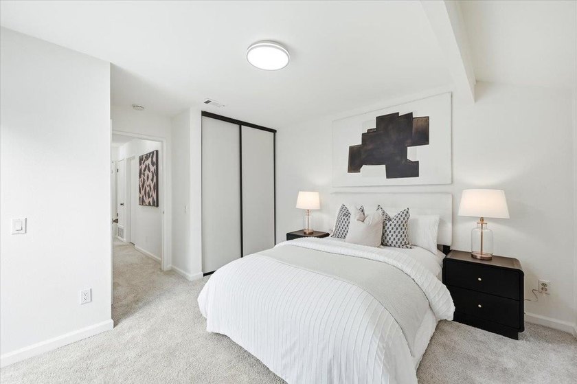 Beautifully updated 3-bedroom, 2.5-bath home in the highly - photo 23