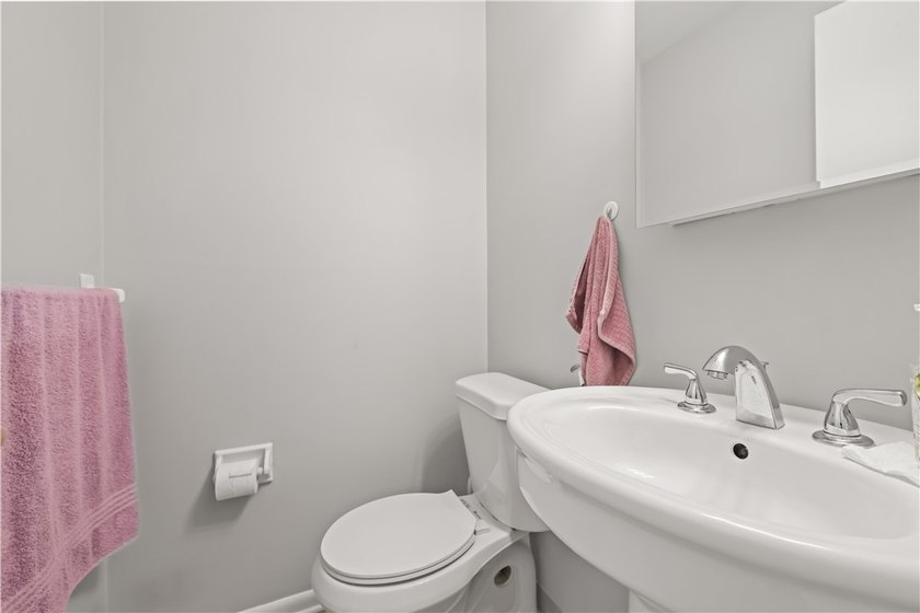 Welcome home to this spacious 4-bedroom, 1.5-bath home in Chili! - photo 21