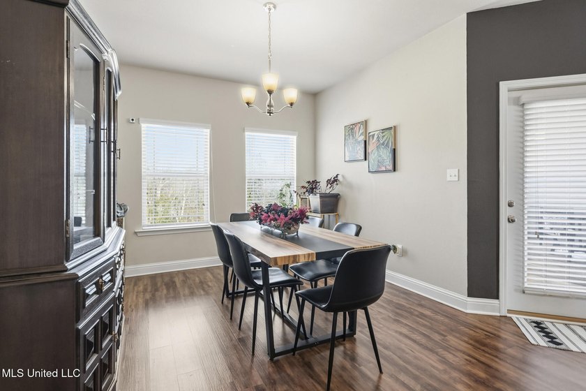 Huge Price Reduction! The Sellers are being relocated and said - photo 8