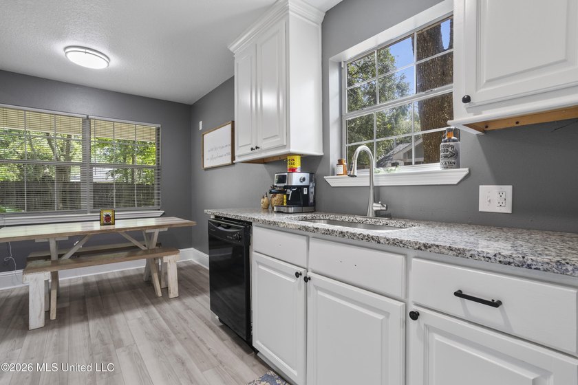 Beautiful and move-in ready 3 bedroom 2 bath brick home in Ocean - photo 16