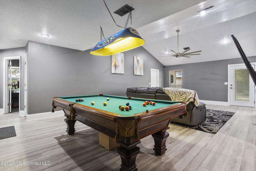 Beautiful and move-in ready 3 bedroom 2 bath brick home in Ocean - photo 18