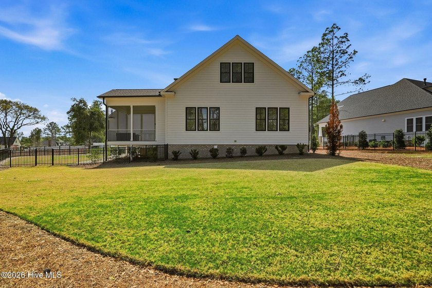 Welcome to the highly desirable Hollycrest neighborhood, where a - photo 44