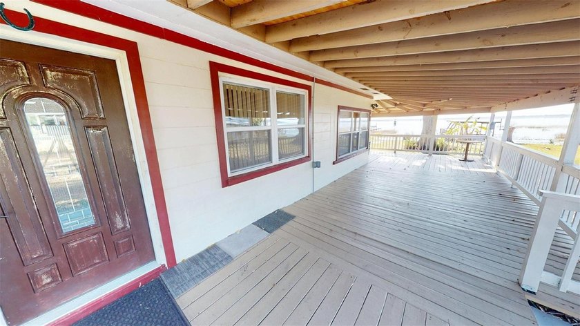 Welcome to your dream home! This charming 3-bedroom, 2-bath - photo 23