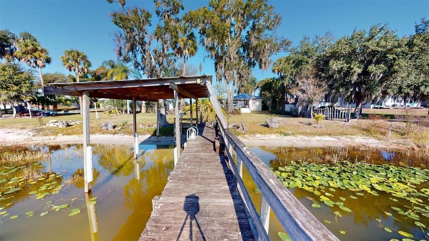 Welcome to your dream home! This charming 3-bedroom, 2-bath - photo 28