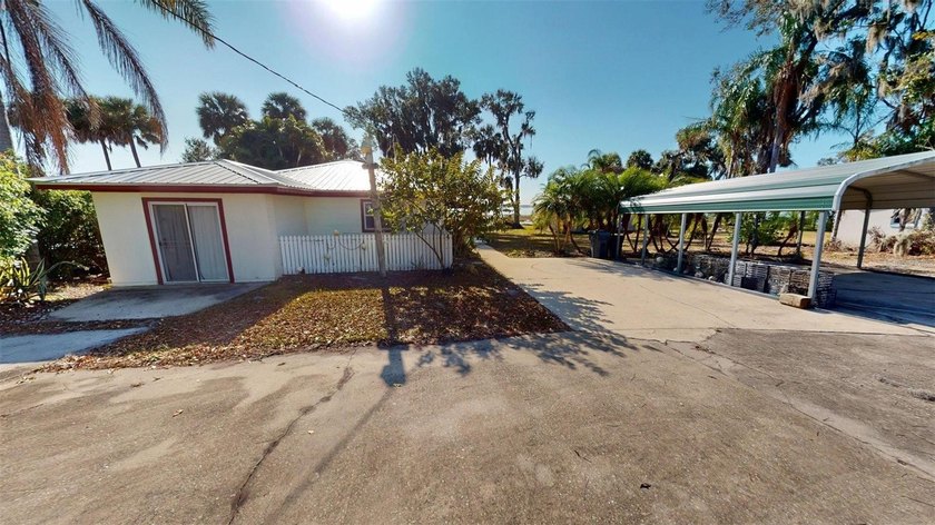 Welcome to your dream home! This charming 3-bedroom, 2-bath - photo 31