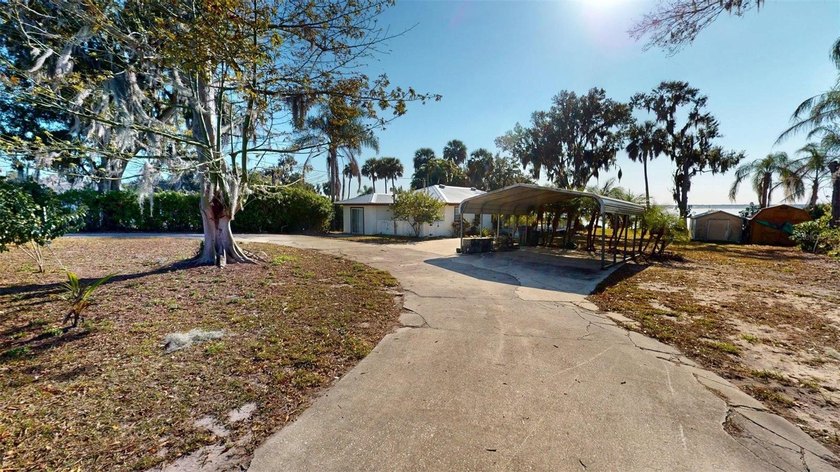Welcome to your dream home! This charming 3-bedroom, 2-bath - photo 32