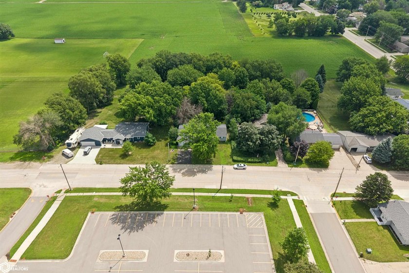 Welcome home to this well-maintained 3-bedroom ranch in a - photo 7