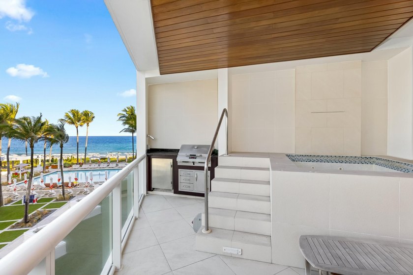 One Thousand Ocean Residence 208 is an exceptional contemporary - photo 10