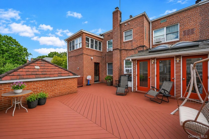 Rare opportunity! Welcome to this beautifully redone - photo 35