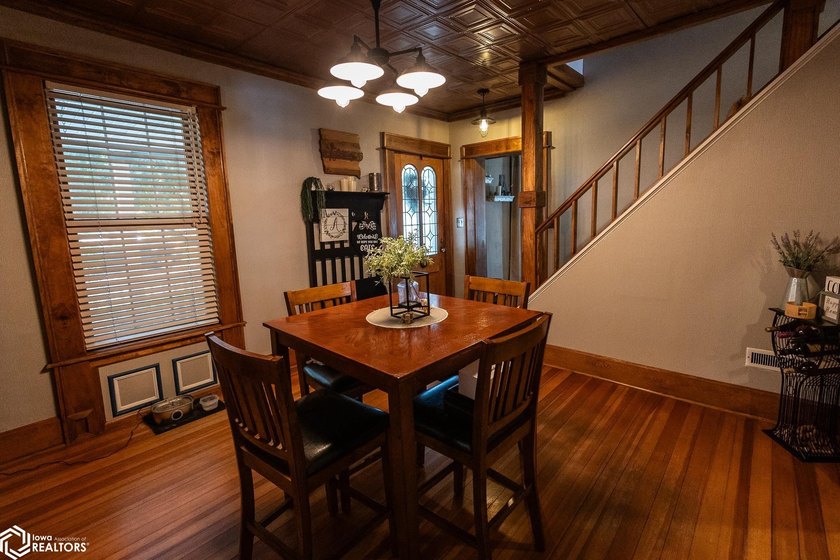 This classic home offers timeless charm, generous living space - photo 4