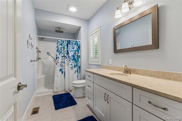Welcome to your turnkey Up North paradise on Lake Huron! Built - photo 17