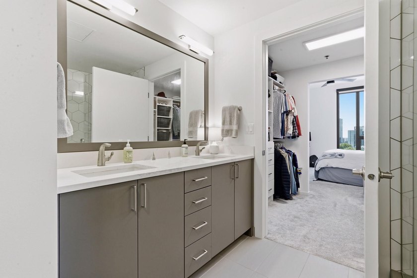 South facing unit filled with natural light, 2 garage stalls - photo 20