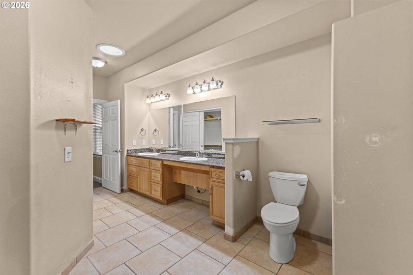 Welcome to this move-in ready custom home in the sought-after - photo 25