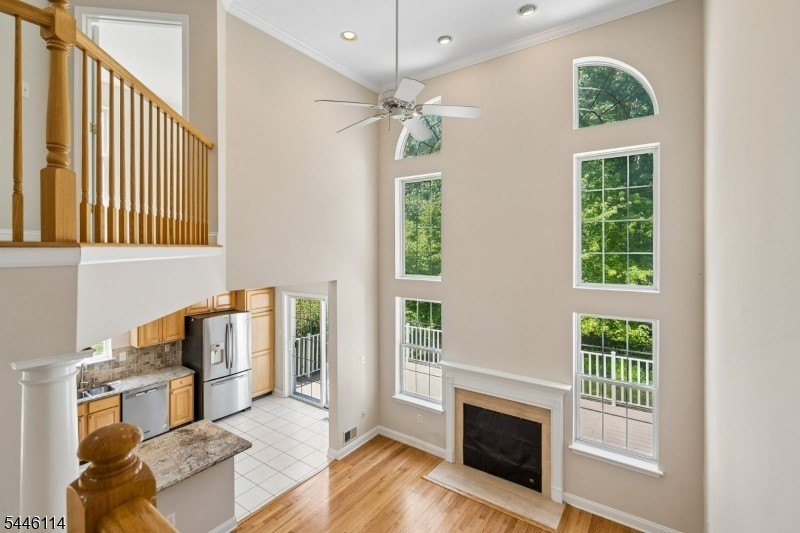 Absolutely beautiful 3-bedroom, 2.5-bath end-unit townhouse - photo 10